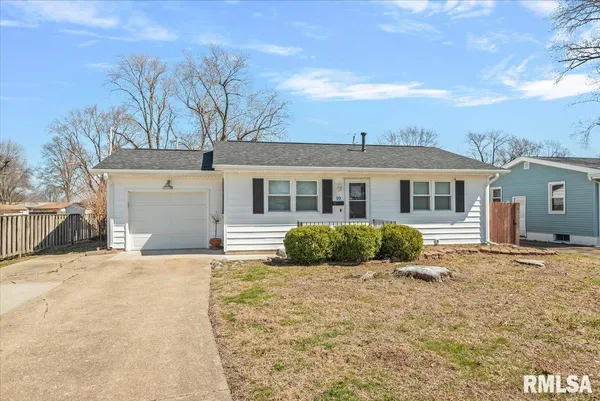 $144,500 | 10 Radcliff Road, Springfield, IL 62703