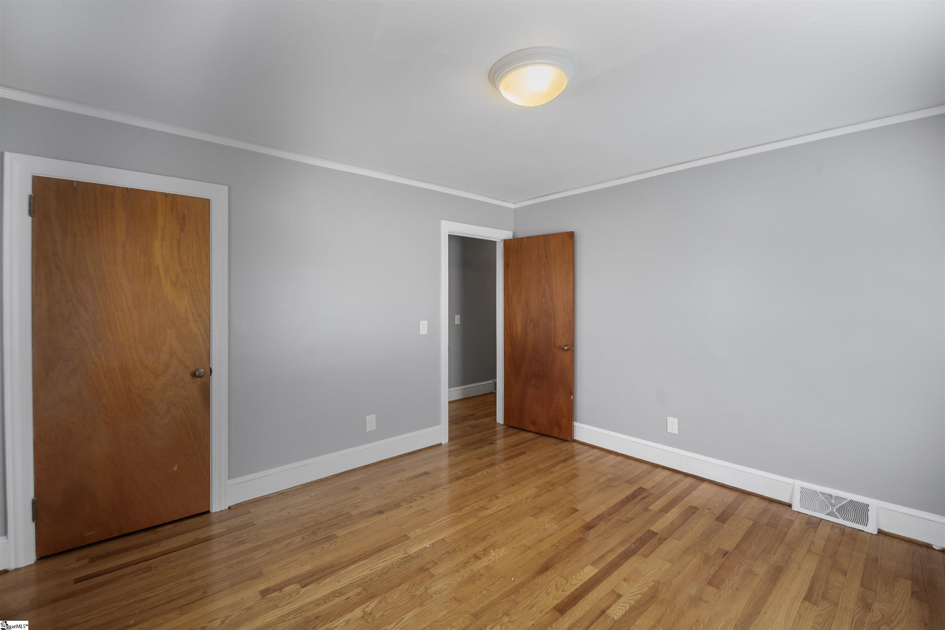 15 Cole Road Greenville, SC 29611 - Photo 23 of 32