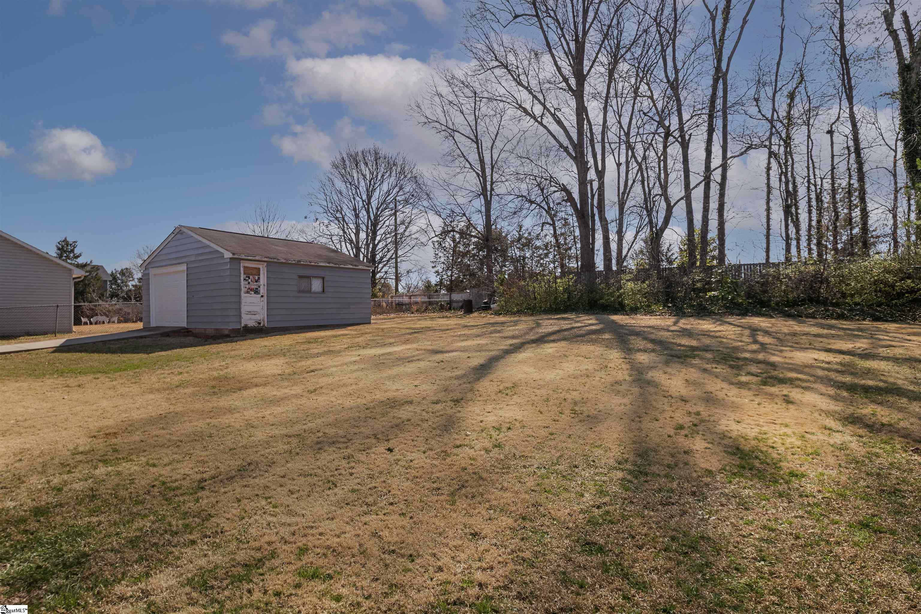 15 Cole Road Greenville, SC 29611 - Photo 30 of 32