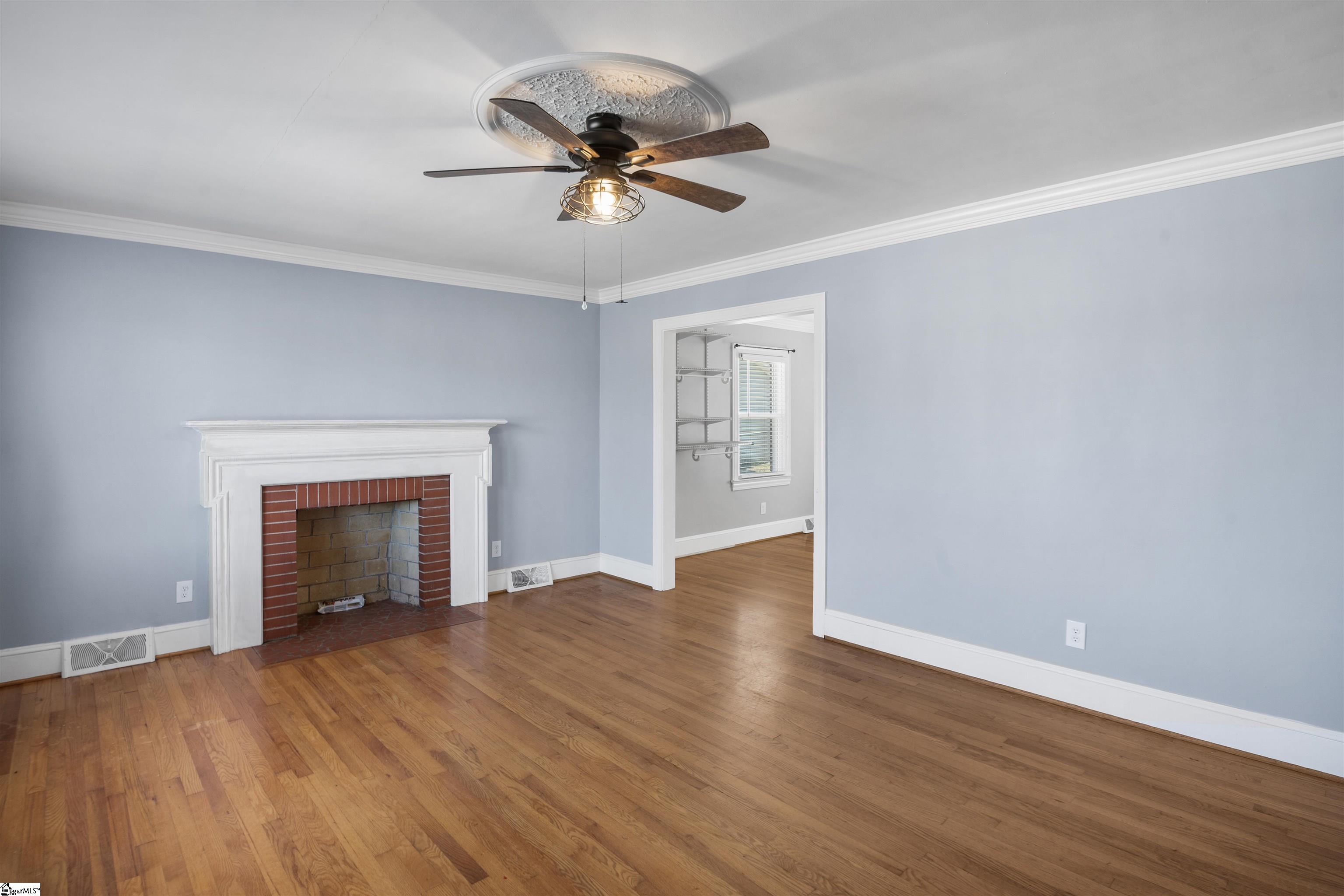 15 Cole Road Greenville, SC 29611 - Photo 4 of 32