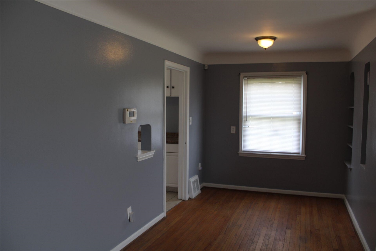 8045 Appoline Street Detroit, MI 48228 - Photo 5 of 39