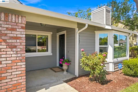 $848,000 | 3747 Vineyard Avenue, Pleasanton, CA 94566