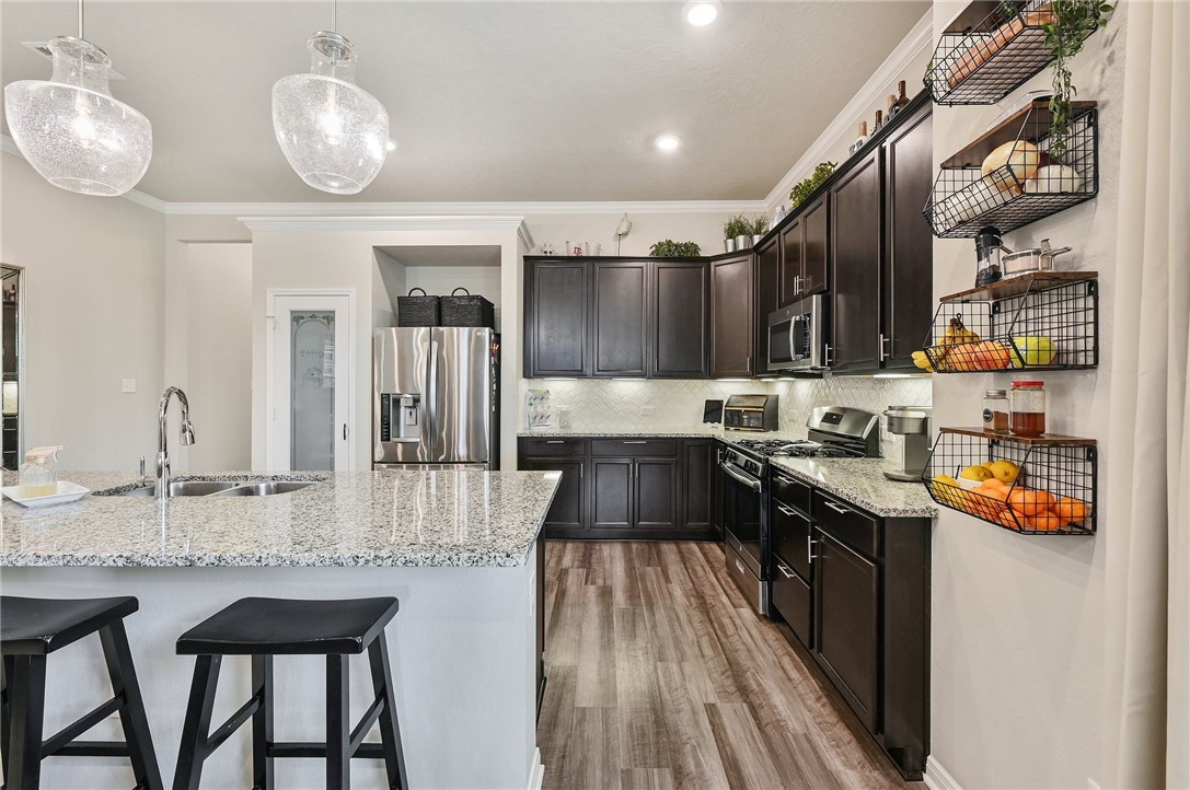 4264 Harding Way Bryan, TX 77802 - Photo 8 of 18