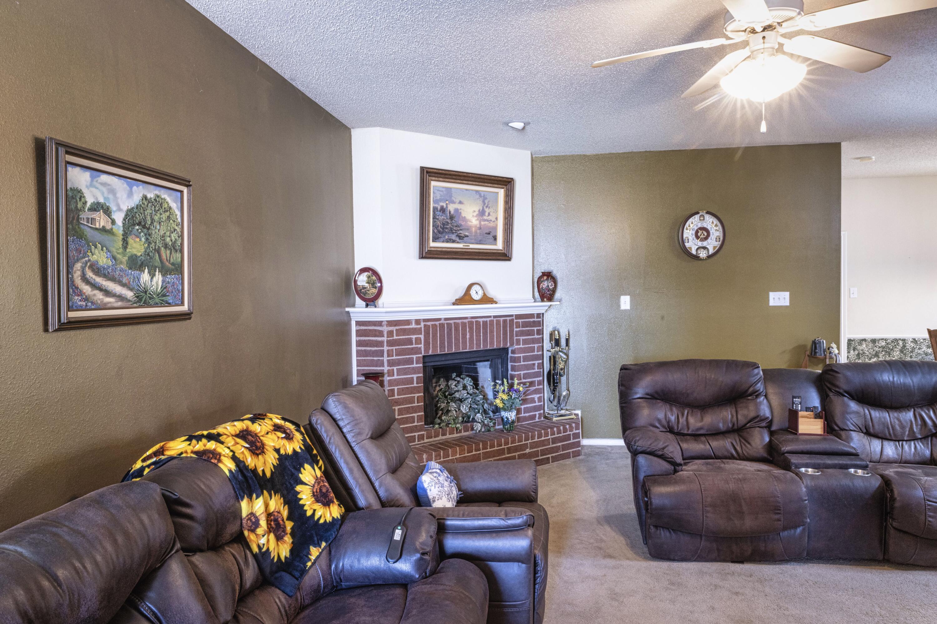 6513 87th Street Lubbock, TX 79424 - Photo 6 of 30 6513_87th-6