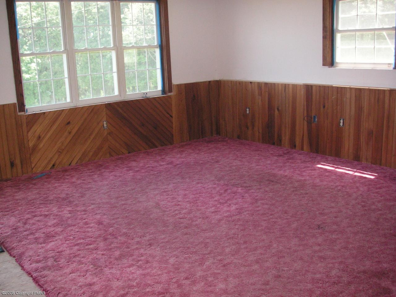 100 Krispen Road Wyoming, PA 18644 - Photo 2 of 11 living room