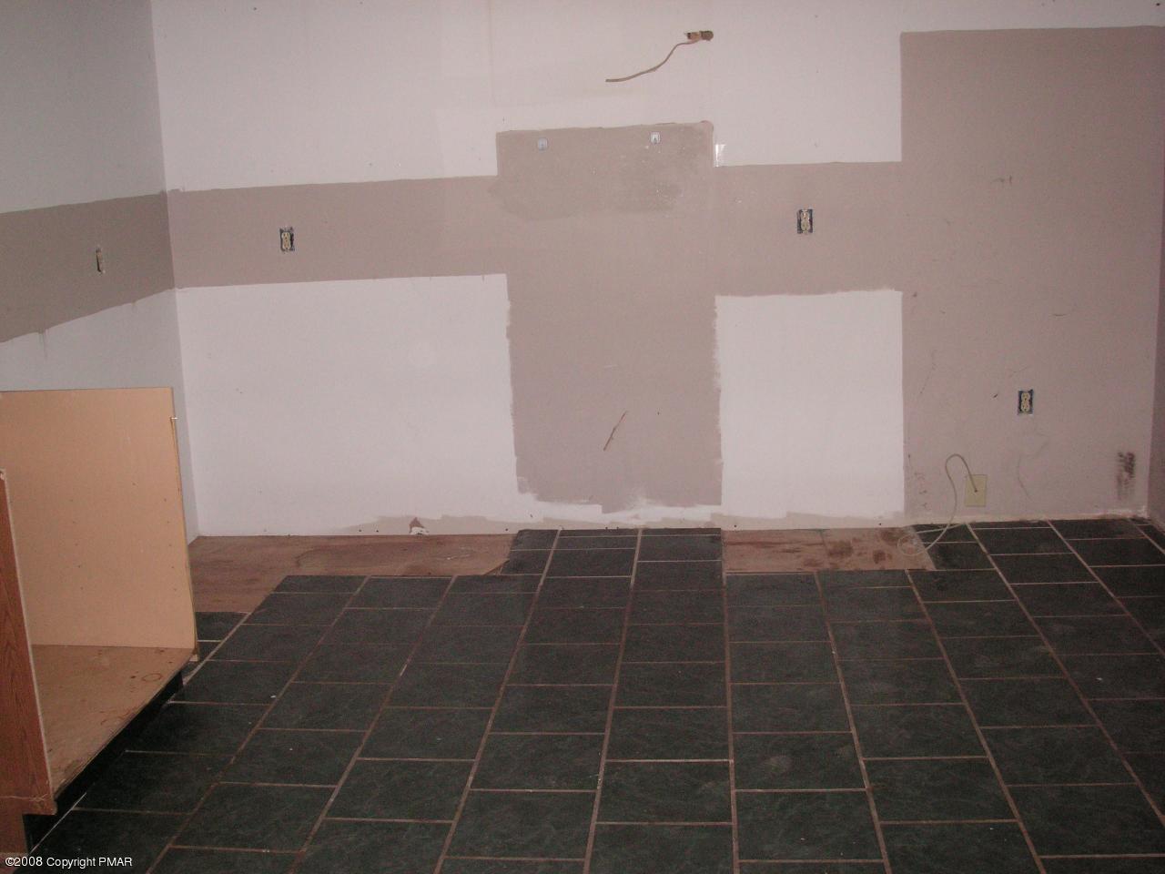 100 Krispen Road Wyoming, PA 18644 - Photo 4 of 11 kitchen