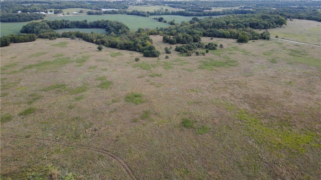 273 Ivory Road Moran, KS 66755 - Photo 2 of 38