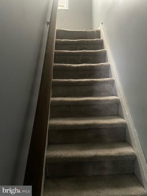 426 Hamilton Street Harrisburg, PA 17102 - Photo 7 of 11 a view of entryway