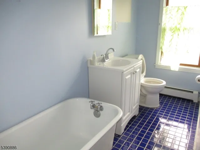 $2,700 | 19 North 8th Street, Kenilworth, NJ 07033