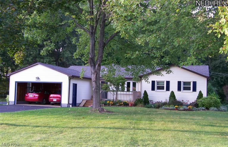 2188 Hewitt Gifford Road Southwest Warren, OH 44481 - Photo 2 of 25