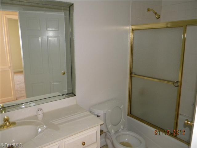 622 Dublin Road Asheboro, NC 27203 - Photo 8 of 12 Other Bath.