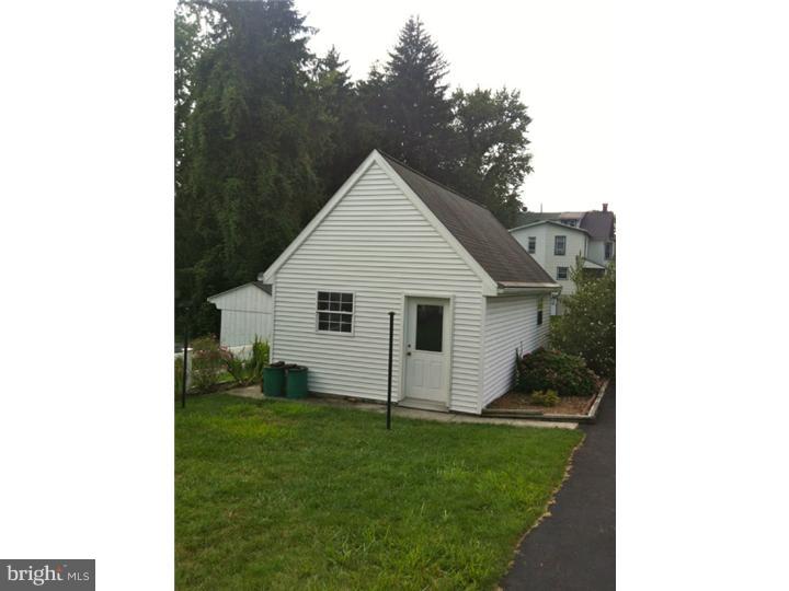 46 Walnut Street Reading, PA 19606 - Photo 2 of 19 Garage