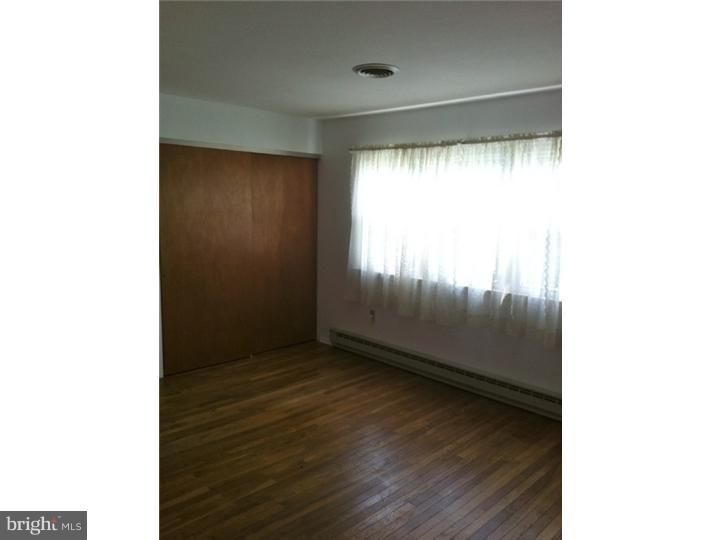 46 Walnut Street Reading, PA 19606 - Photo 11 of 19 Bedroom - Main