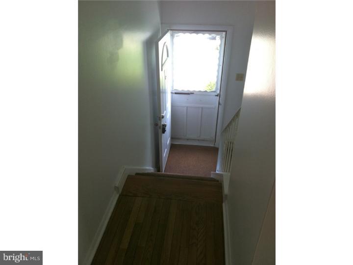 46 Walnut Street Reading, PA 19606 - Photo 13 of 19 Foyer