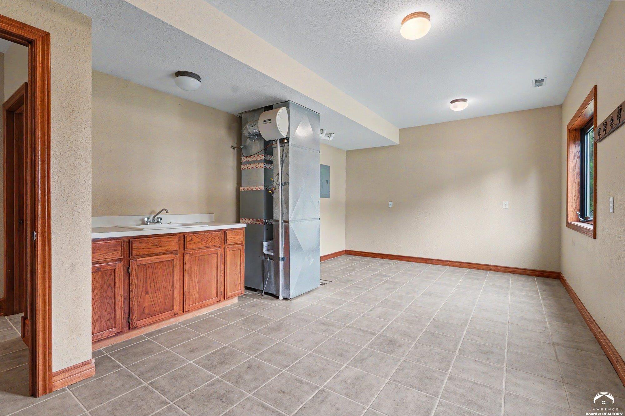 1672 North 1 Road Baldwin City, KS 66006 - Photo 44 of 97