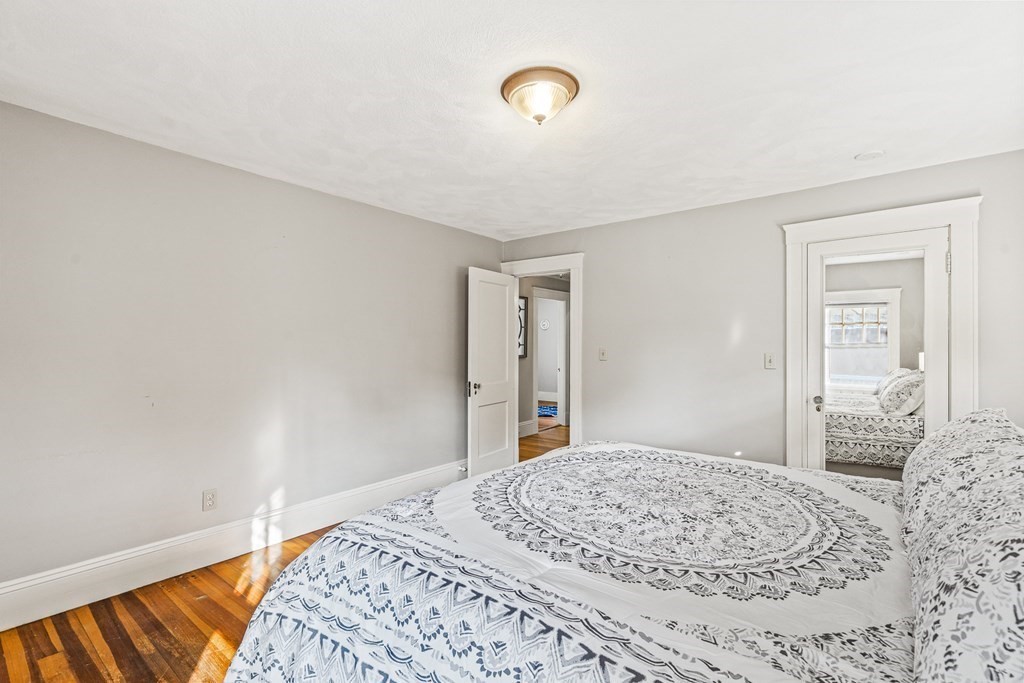 72 Stratford Road Melrose, MA 02176 - Photo 21 of 41