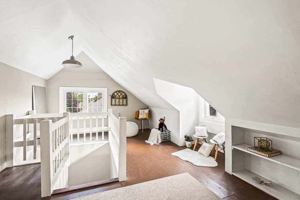 72 Stratford Road Melrose, MA 02176 - Photo 32 of 41