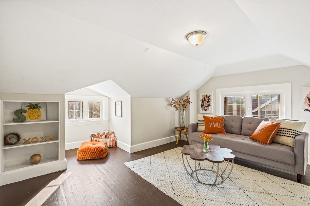 72 Stratford Road Melrose, MA 02176 - Photo 34 of 41