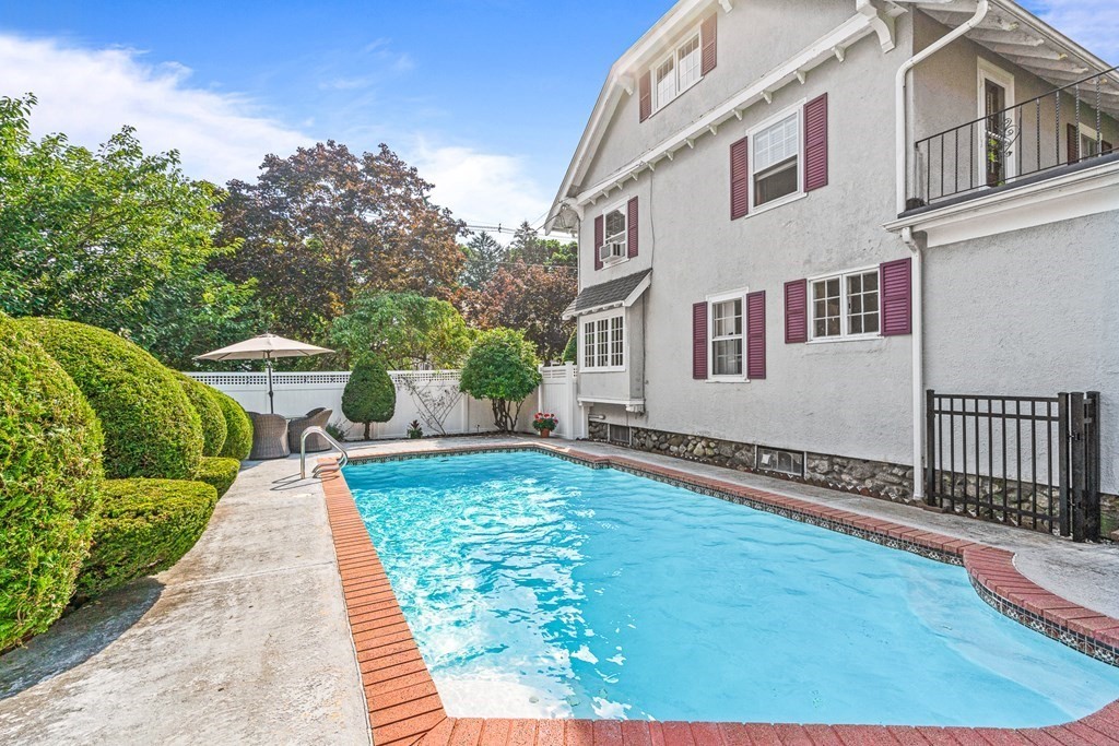 72 Stratford Road Melrose, MA 02176 - Photo 39 of 41