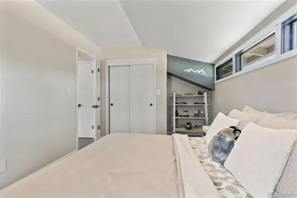 $995,000 | 3886 Ponderosa Drive, Evergreen, CO 80439