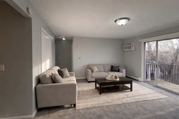 $155,000 | 1303 Baldwin Court, Unit B3, Palatine, IL 60074