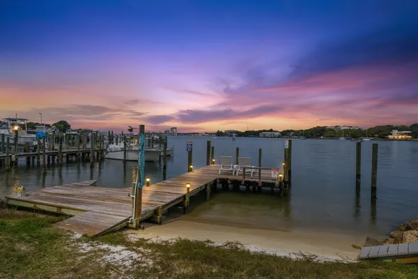 $3,000 | 334 Bluefish Drive, Unit 14, Fort Walton Beach, FL 32548