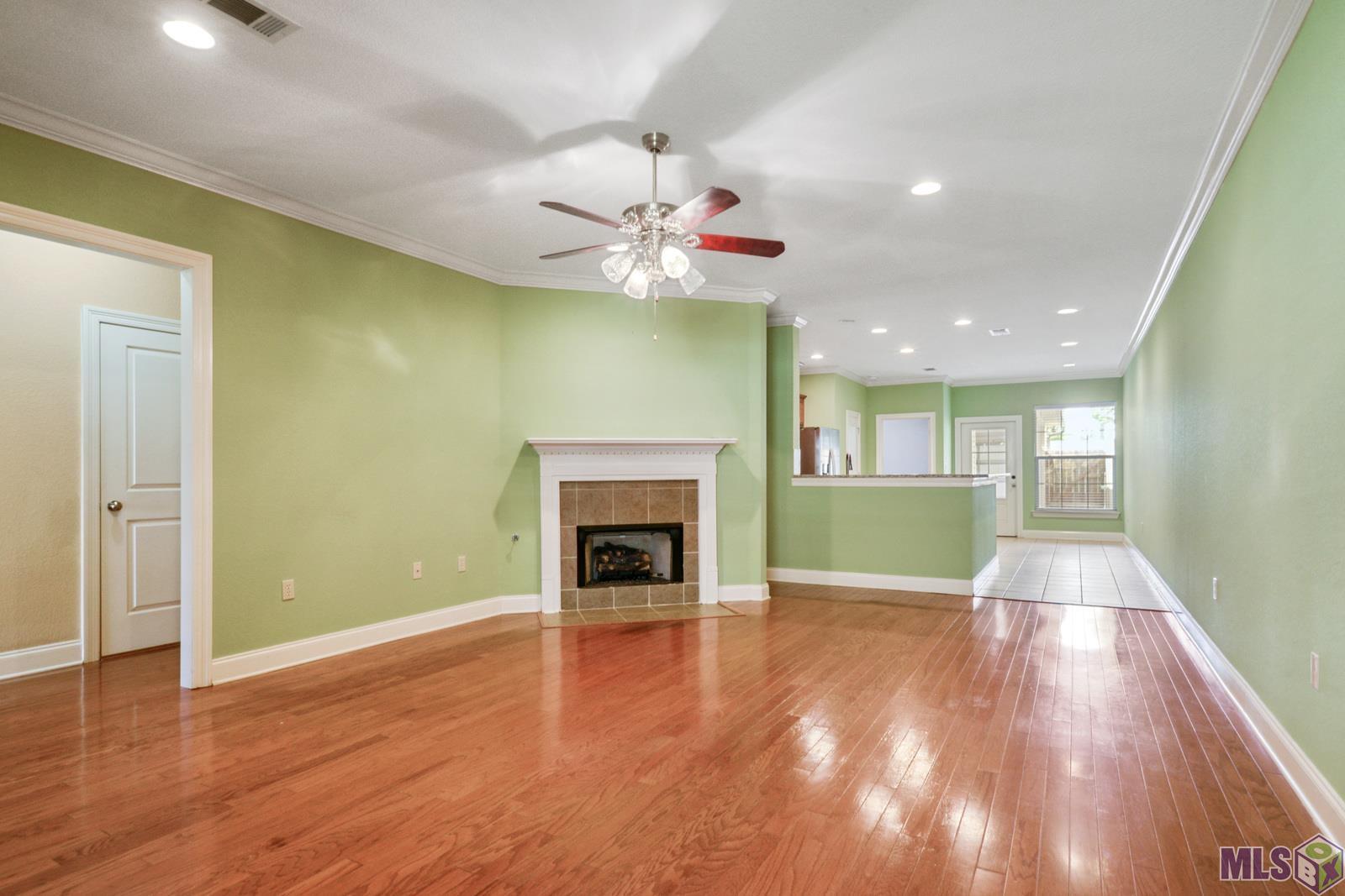 4848 Windsor Village Drive, Unit 19 Baton Rouge, LA 70817 - Photo 3 of 13