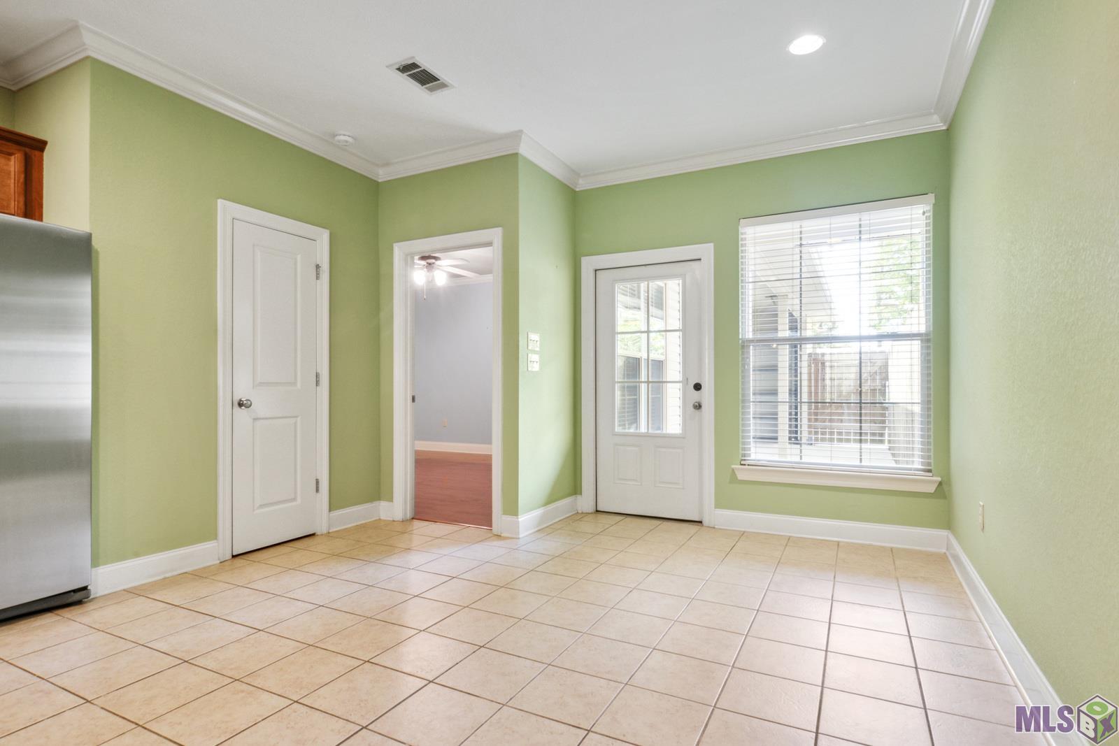 4848 Windsor Village Drive, Unit 19 Baton Rouge, LA 70817 - Photo 6 of 13