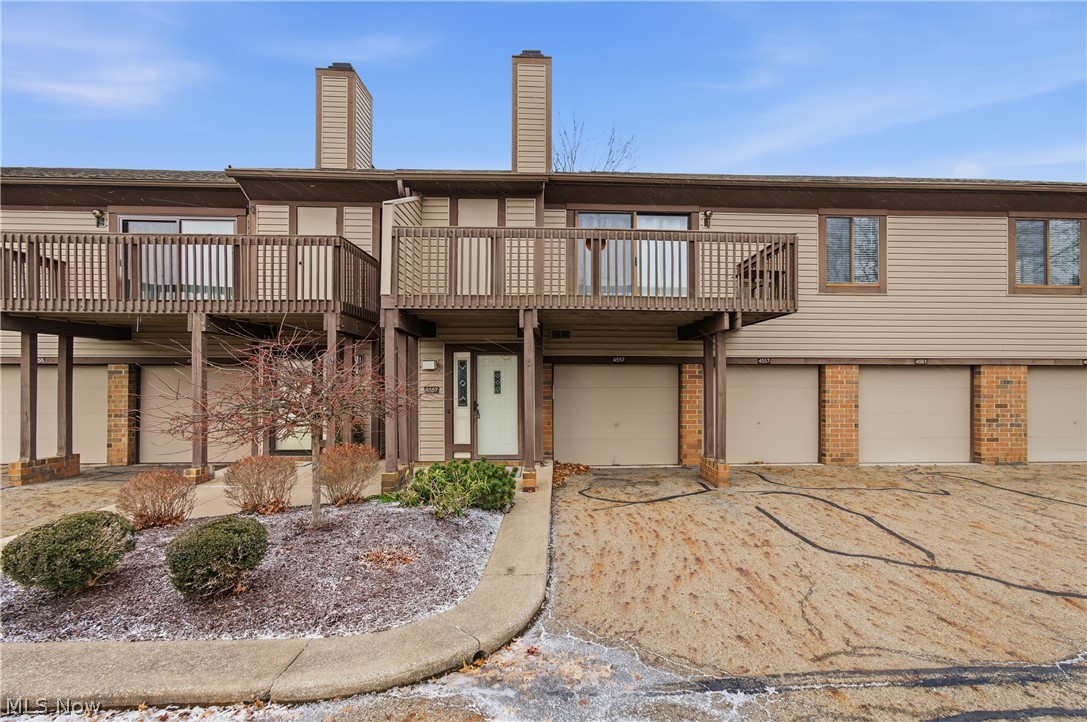 4557 St James Circle Canton, OH 44708 - Photo 1 of 21