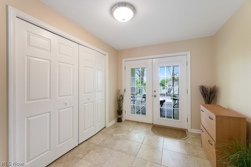 33925 Cannon Road Solon, OH 44139 - Photo 22 of 30 Mud room