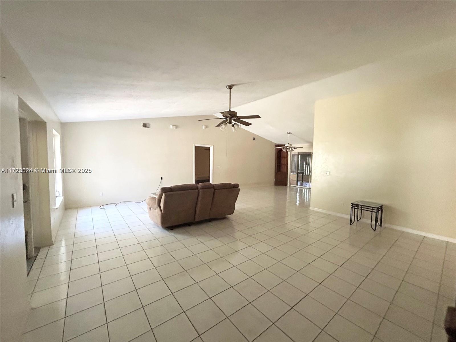 9227 Highway 80 Moore Haven, FL 33471 - Photo 11 of 20 a view of a livingroom with furniture