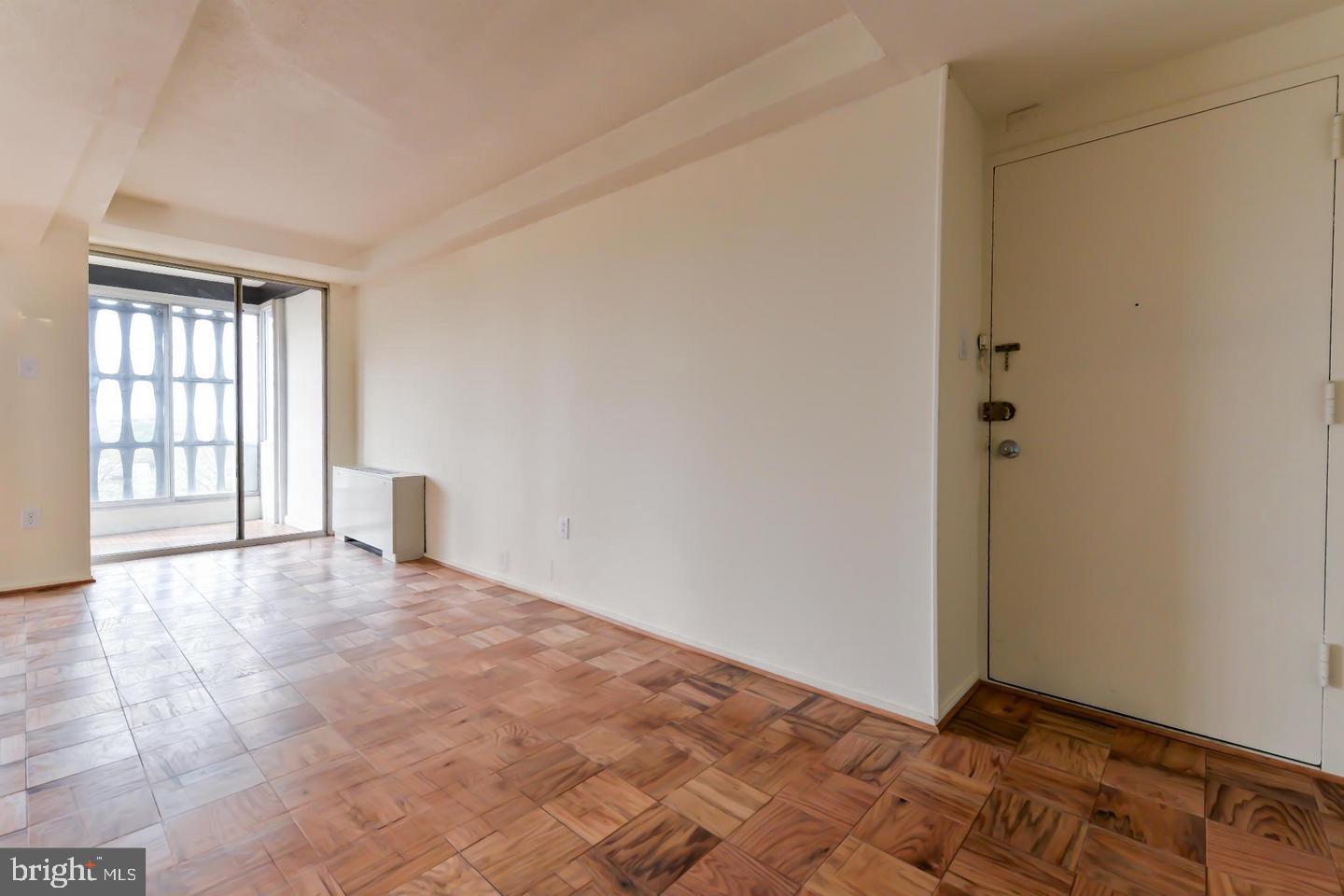 1311 Delaware Avenue Southwest, Unit S732 Washington, DC 20024 - Photo 12 of 81 Living Room (Vacant Picture)