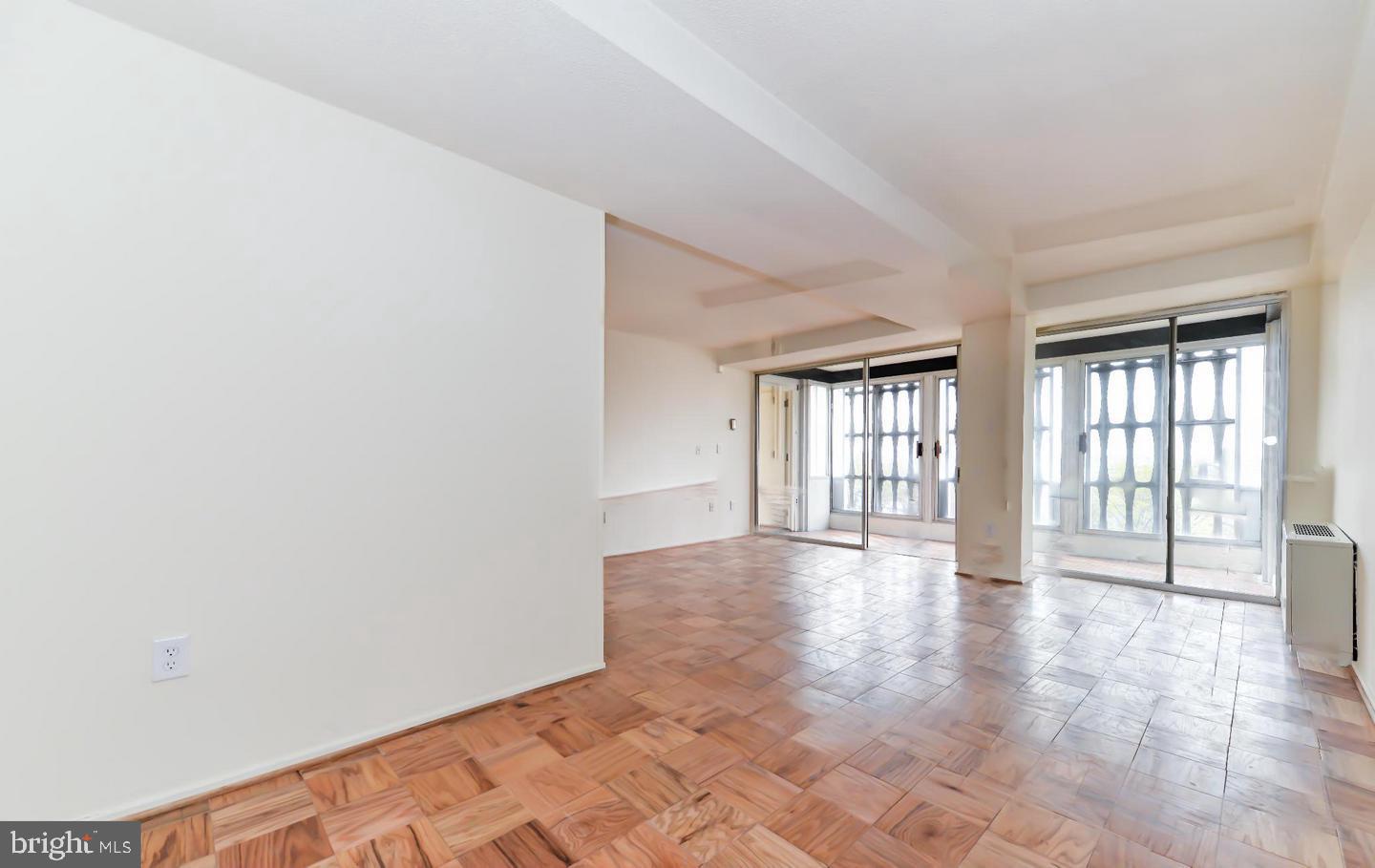 1311 Delaware Avenue Southwest, Unit S732 Washington, DC 20024 - Photo 14 of 81 Living Room (Vacant Picture)