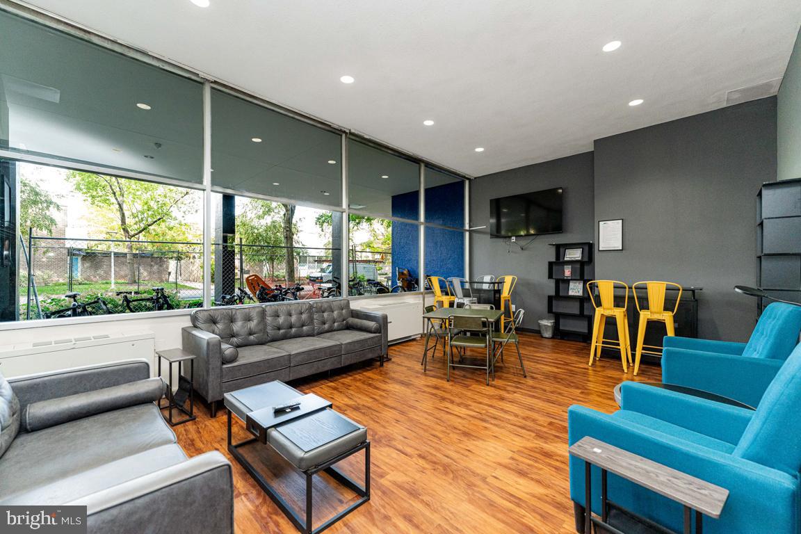 1311 Delaware Avenue Southwest, Unit S732 Washington, DC 20024 - Photo 33 of 81 River Park Members Lounge