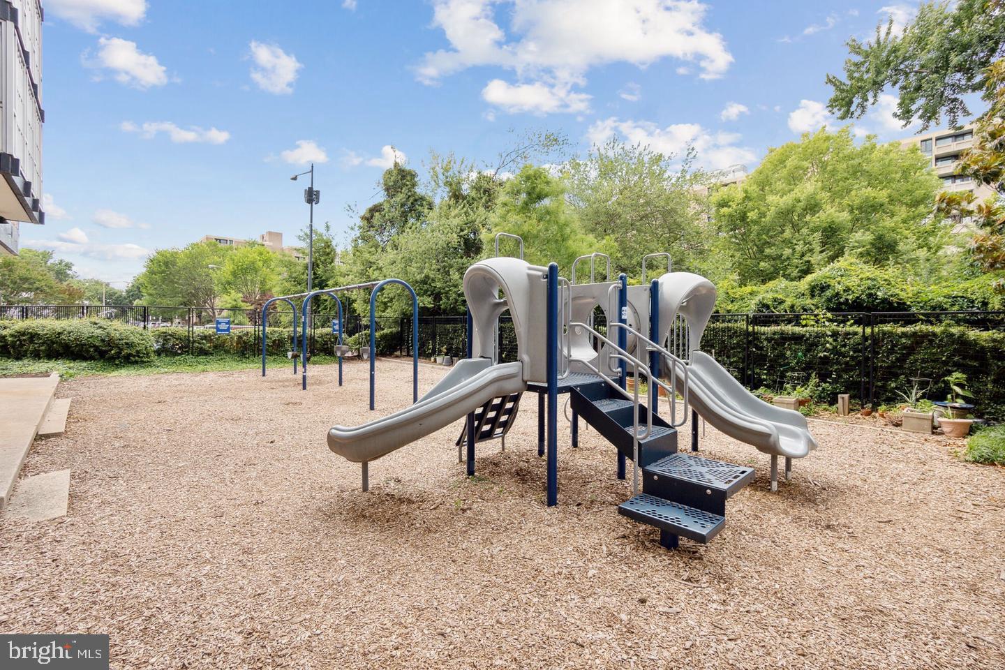 1311 Delaware Avenue Southwest, Unit S732 Washington, DC 20024 - Photo 43 of 81