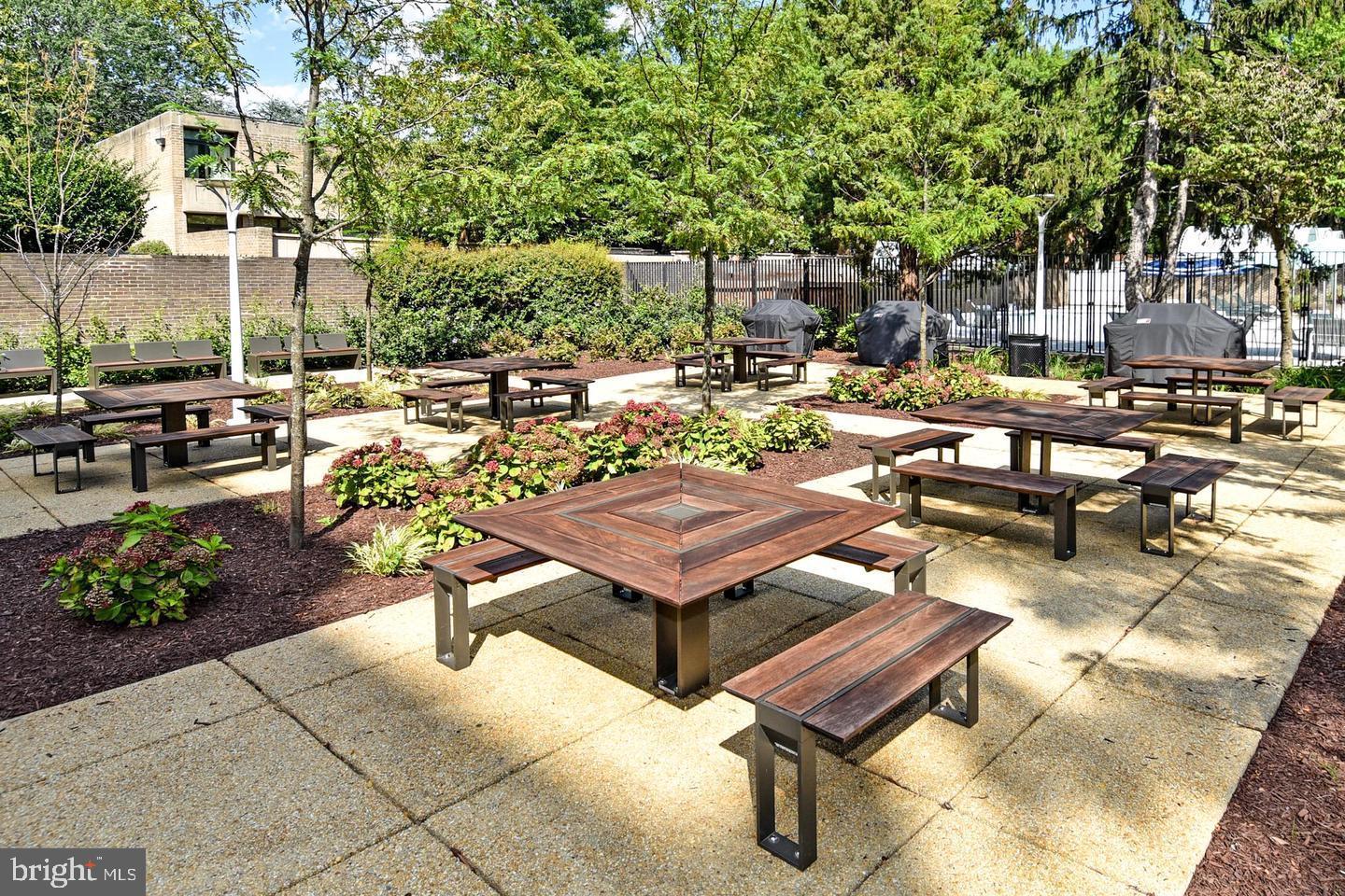 1311 Delaware Avenue Southwest, Unit S732 Washington, DC 20024 - Photo 49 of 81 Outdoor Area