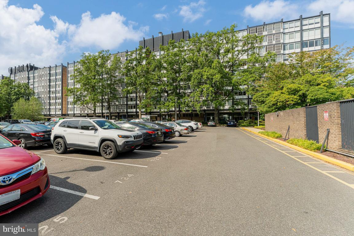 1311 Delaware Avenue Southwest, Unit S732 Washington, DC 20024 - Photo 57 of 81 Parking Lot