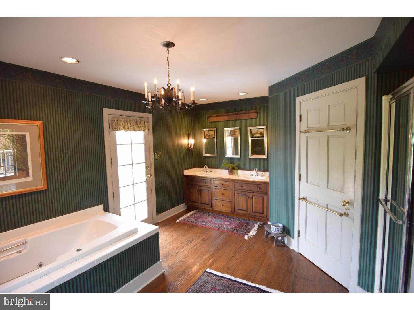 4265 Toll Gate Road New Hope, PA 18938 - Photo 16 of 25 Master Bathroom