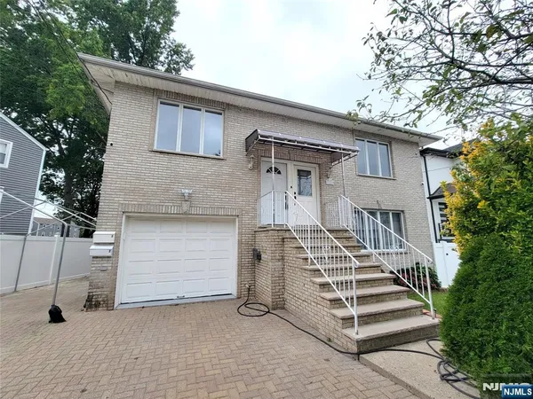 $2,950 | 154 Norwood Avenue, Unit 2, Lodi, NJ 07644