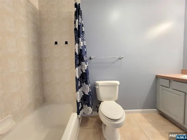 $2,950 | 154 Norwood Avenue, Unit 2, Lodi, NJ 07644