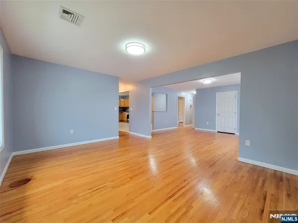 $2,950 | 154 Norwood Avenue, Unit 2, Lodi, NJ 07644