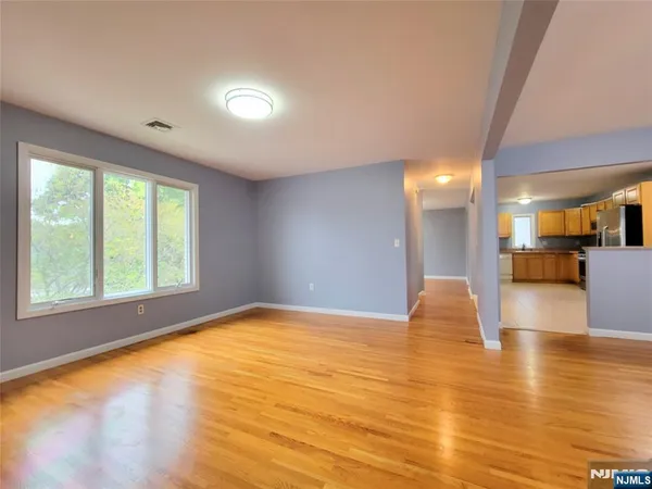 $2,950 | 154 Norwood Avenue, Unit 2, Lodi, NJ 07644