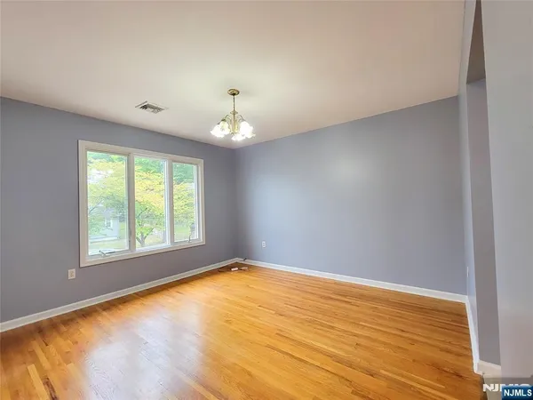 $2,950 | 154 Norwood Avenue, Unit 2, Lodi, NJ 07644