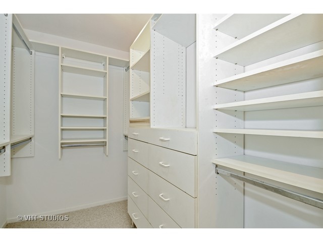 641 West Willow Street, Unit 140 Chicago, IL 60614 - Photo 16 of 25