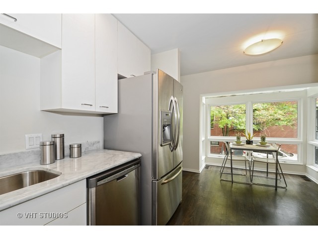 641 West Willow Street, Unit 140 Chicago, IL 60614 - Photo 5 of 25