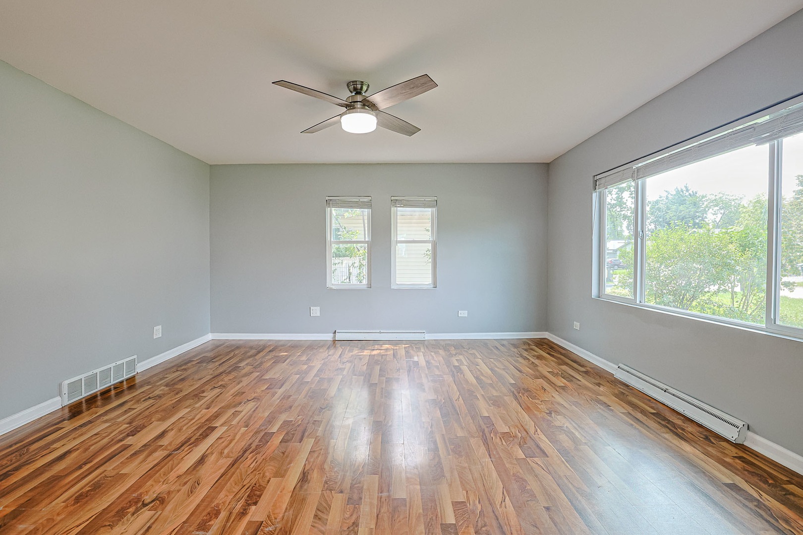 1429 Ridgeway Street Round Lake Beach, IL 60073 - Photo 18 of 34 Gallery Image 18