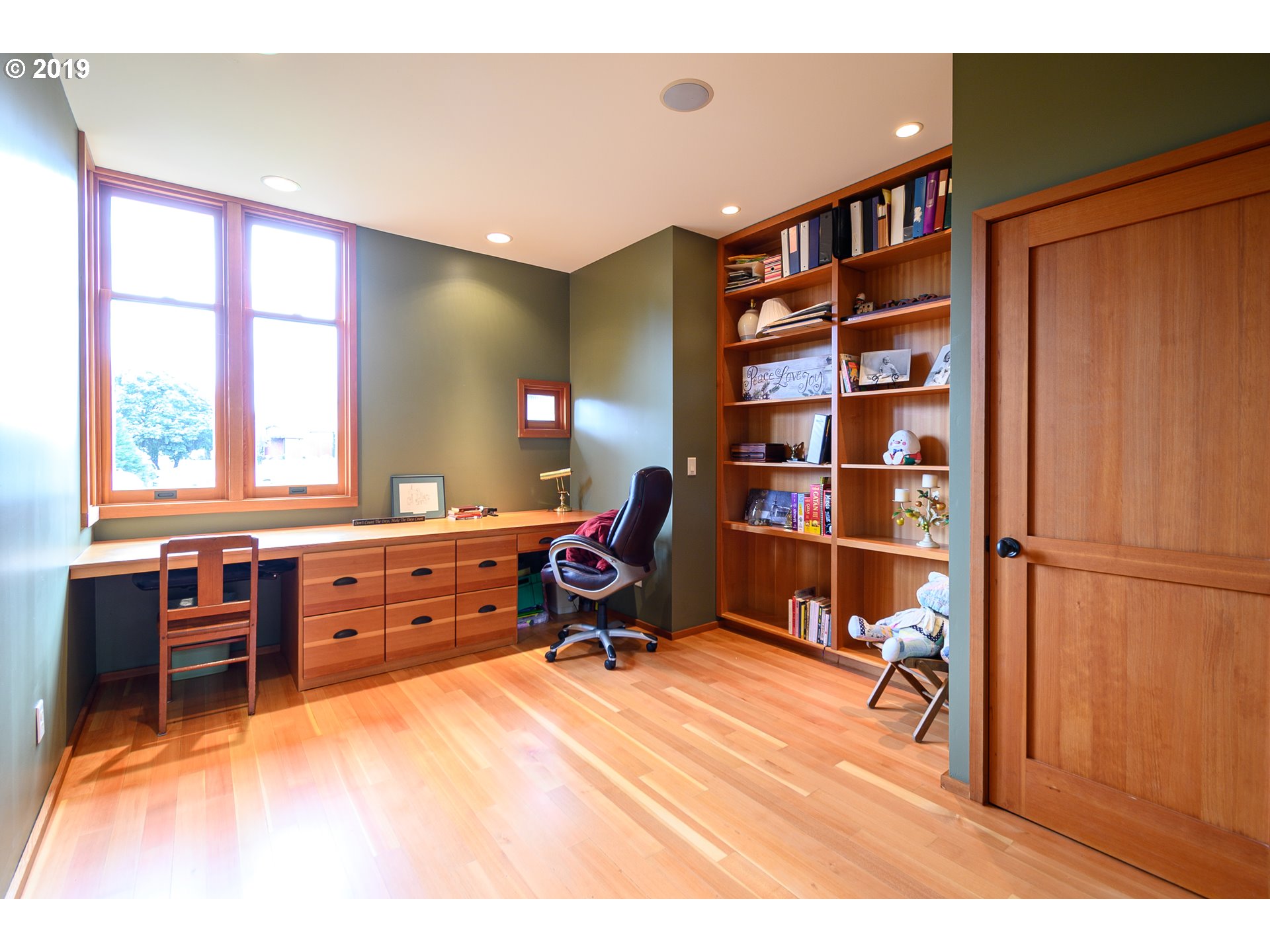 31530 Coburg Bottom Loop Road Eugene, OR 97408 - Photo 16 of 32 Gallery Image 16