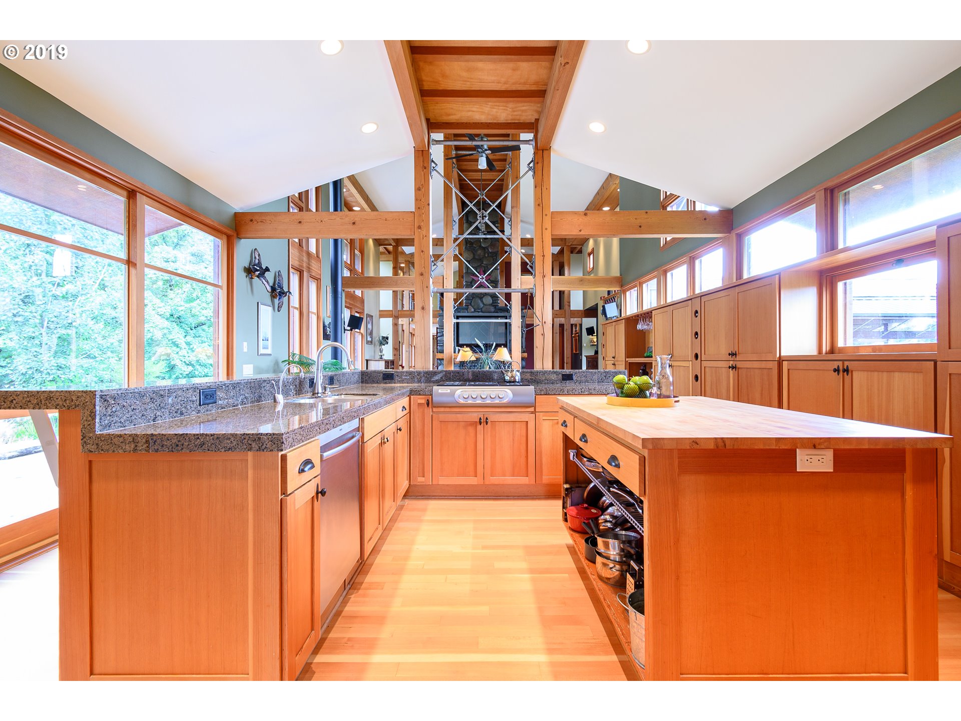 31530 Coburg Bottom Loop Road Eugene, OR 97408 - Photo 7 of 32 Gallery Image 7