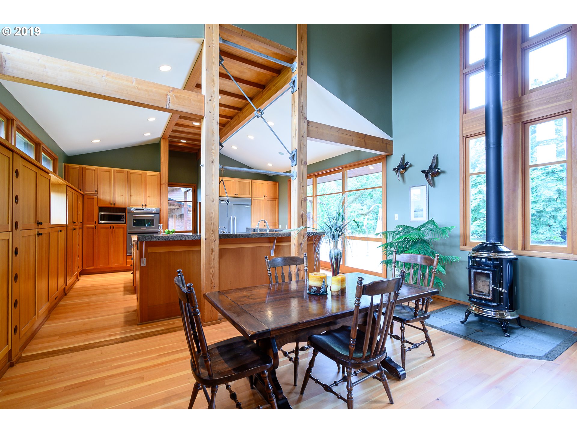 31530 Coburg Bottom Loop Road Eugene, OR 97408 - Photo 10 of 32 Gallery Image 10