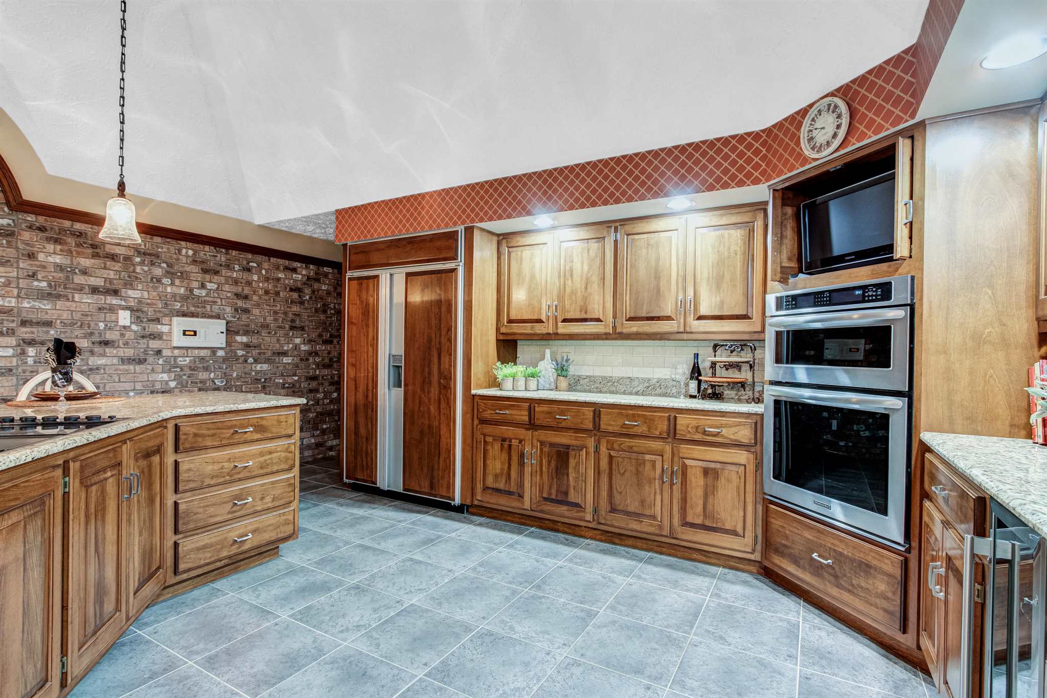 1831 Schenk Road Evansville, IN 47720 - Photo 11 of 36 Gallery Image 11